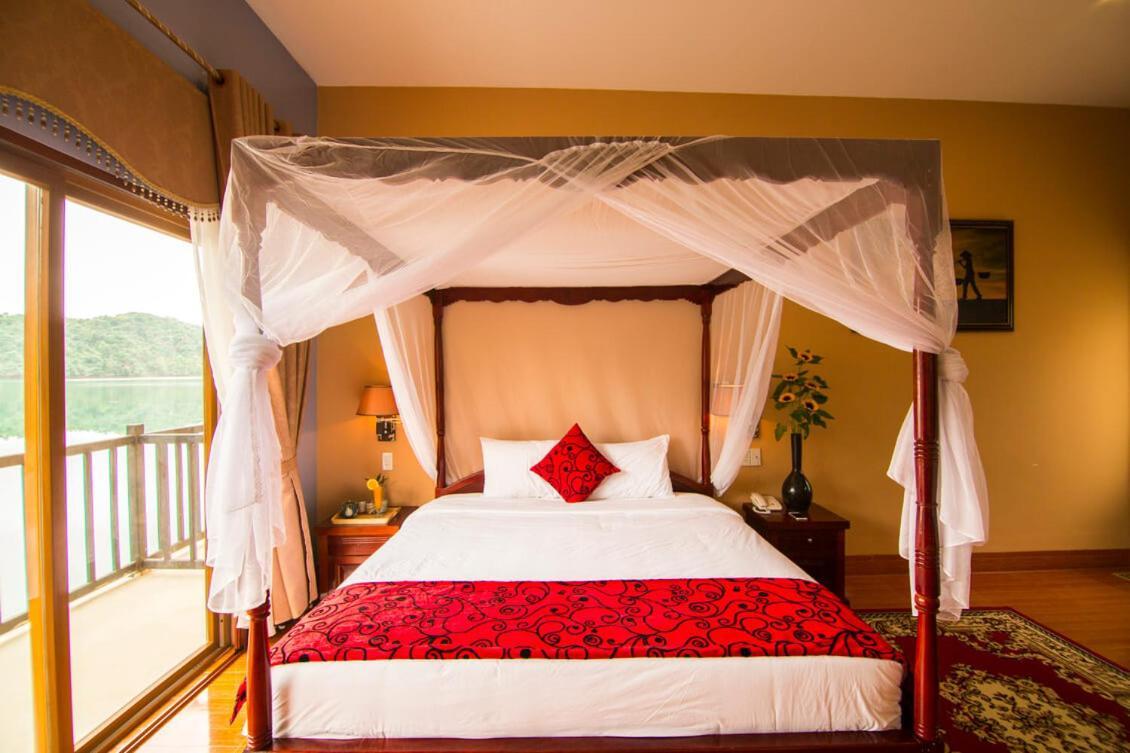 Phong Nha Lake House Resort מראה חיצוני תמונה