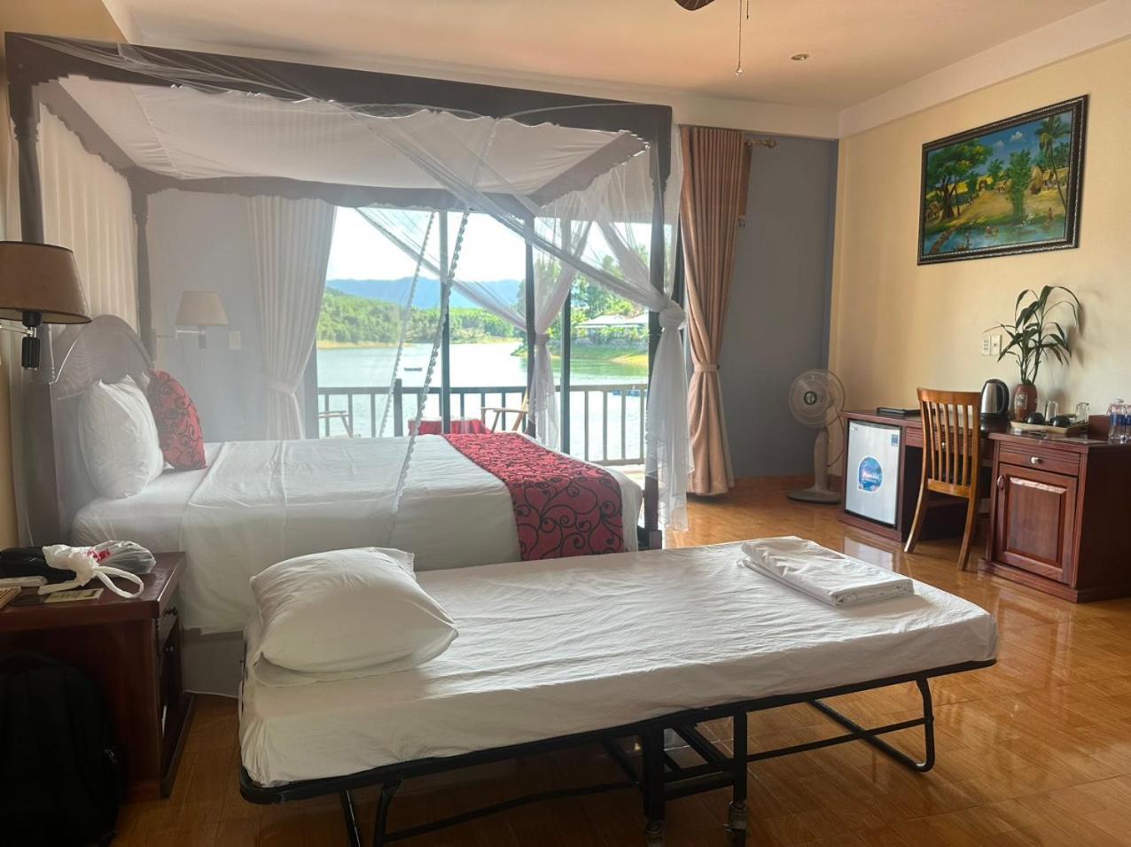 Phong Nha Lake House Resort מראה חיצוני תמונה